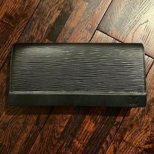 Louis Vuitton vintage black epi leather Honda Fleur